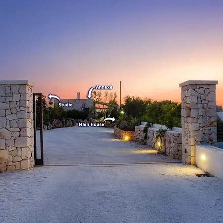Villa Borgo Mediterraneo By